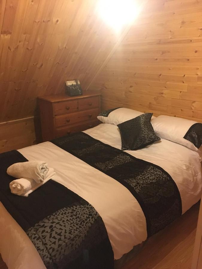 Johnswell Log House Hideawayヴィラ エクステリア 写真